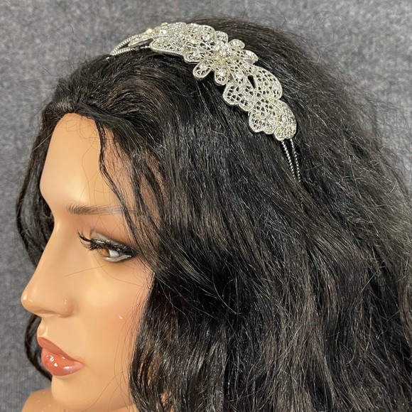 Flower Rhinestone Metal Coil Headband - Picture 6 of 10